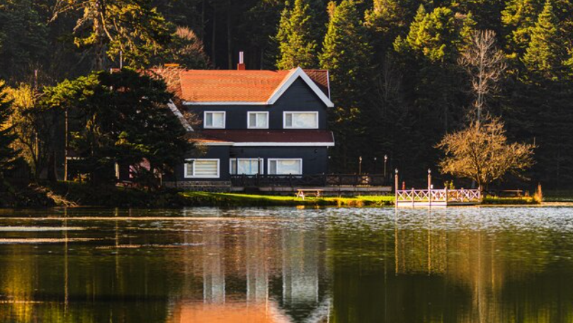 Lakeside Homes for Sale